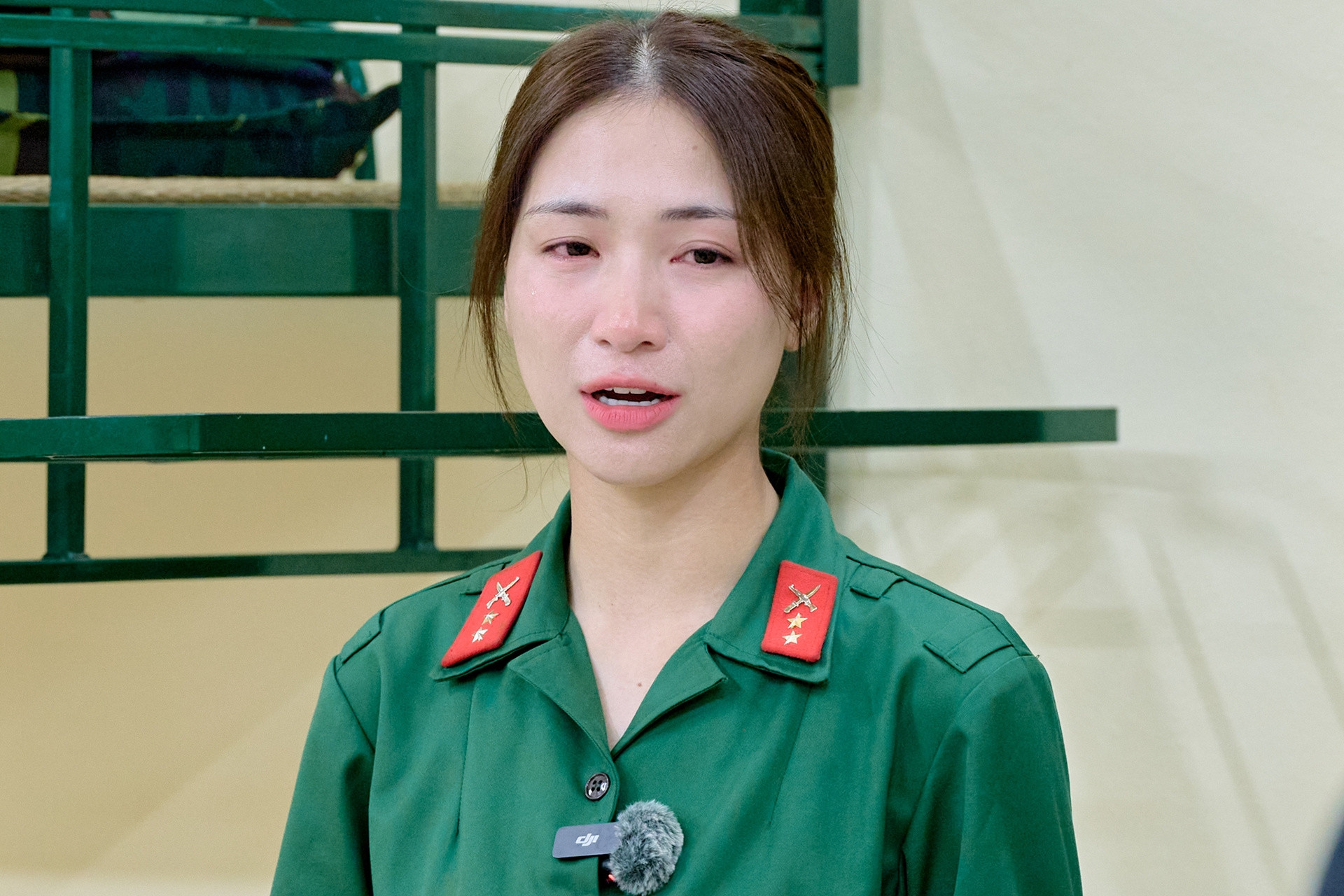 Ca sĩ Hòa Minzy nghẹn ngào thú nhận 'cô đơn'