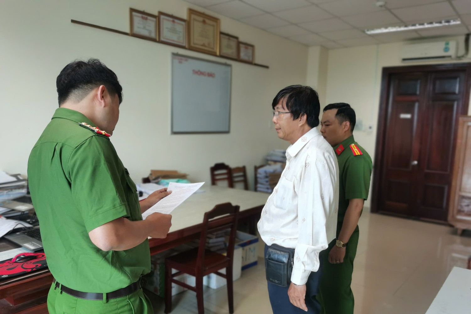 Công an TP Cần Thơ bắt tạm giam ông Trịnh Thanh Xuân