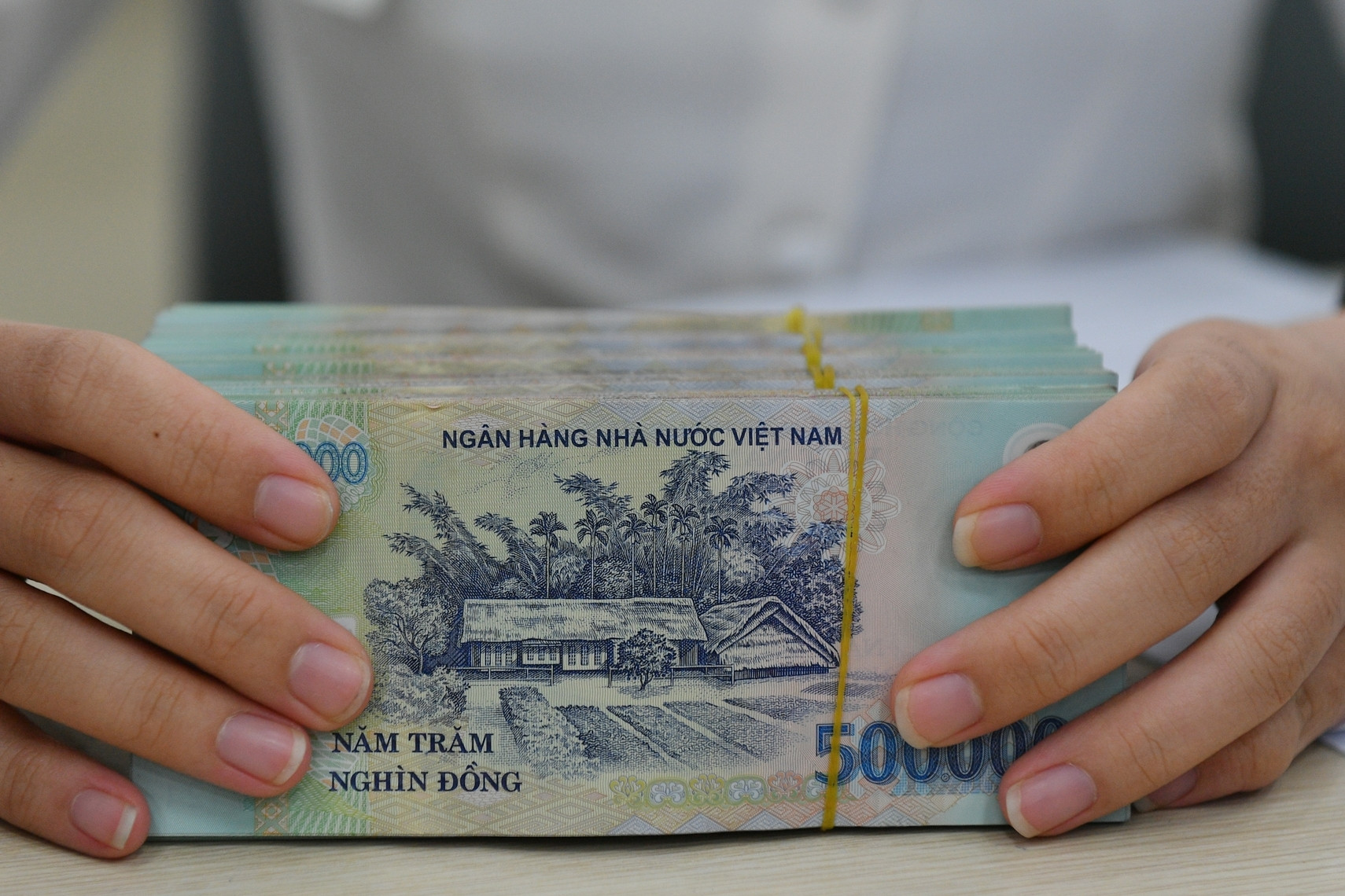 Đề xuất viên chức thôi việc do sắp xếp được trợ cấp tối thiểu 12 tháng lương