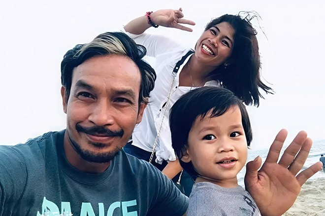 Diễn viên Thạch Kim Long đời mưu sinh vất vả, tuổi 55 vẫn gồng gánh nuôi vợ con