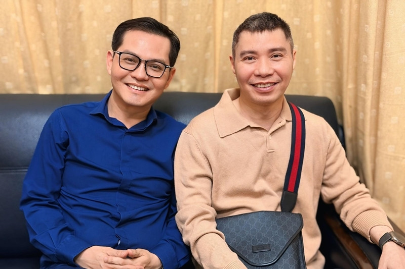 Hoa hậu Kỳ Duyên bất ngờ với món quà của fan, Công Lý tái ngộ NSND Trung Hiếu