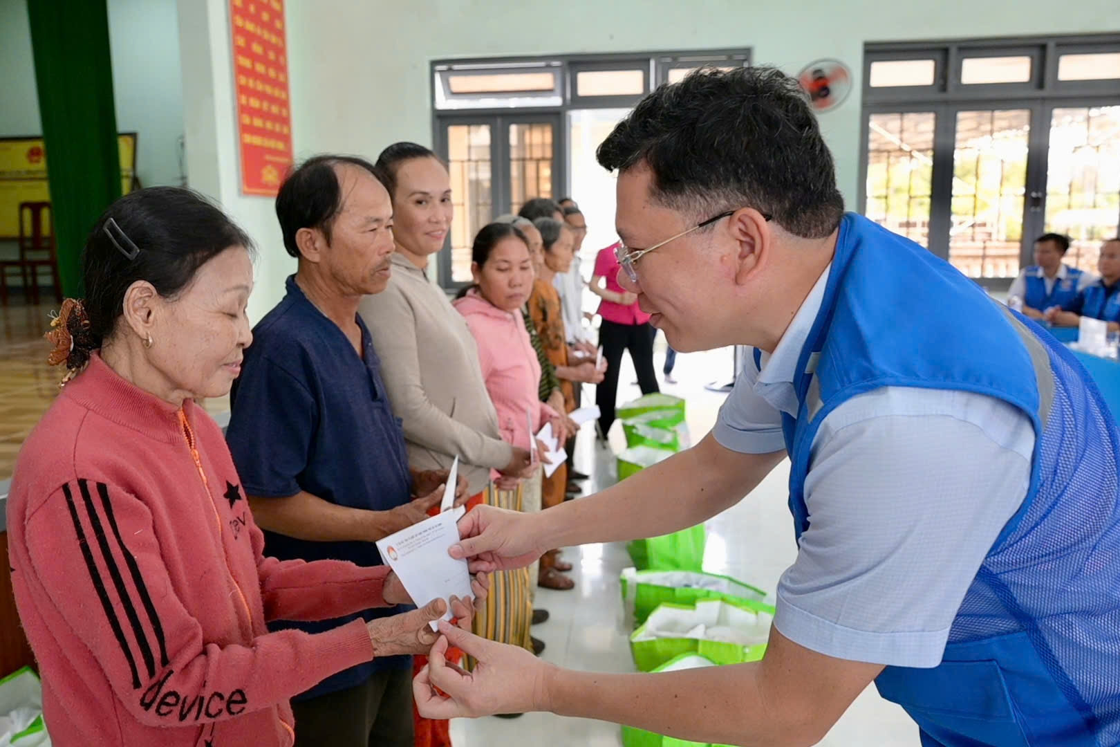 TPHCM: 9 ngày huy động thêm gần 21 tỷ đồng cứu trợ đồng bào vùng bão lũ