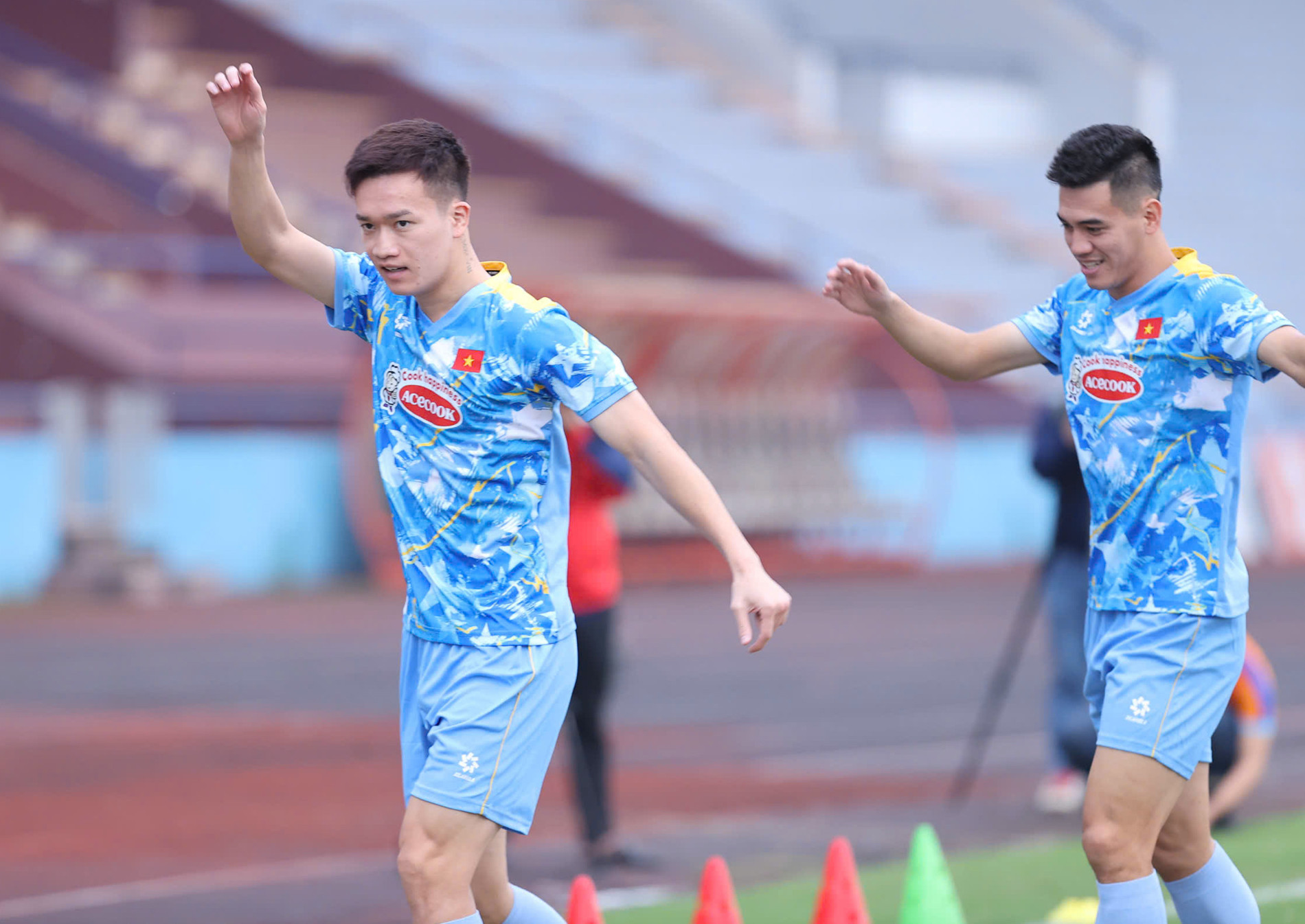 Tuyển Việt Nam: Lần đầu đủ quân số, Xuân Son khiến đồng đội mê tít tuyen viet nam 3.jpg