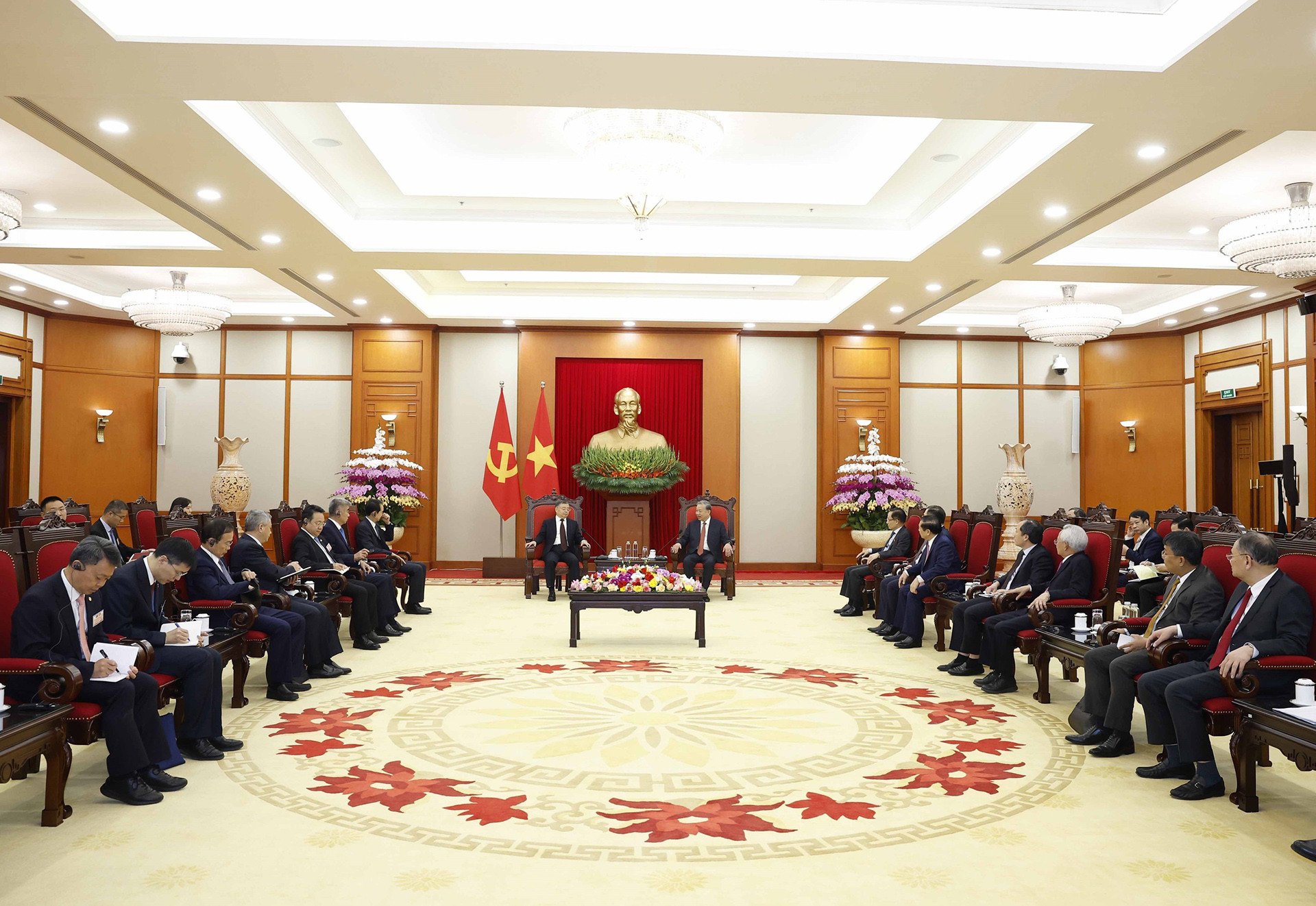 vnapotaltongbithutolamtieptruongbantuyentruyentrunguongdangcongsantrungquoclythuloi8405869 17630315330181326024749.jpg