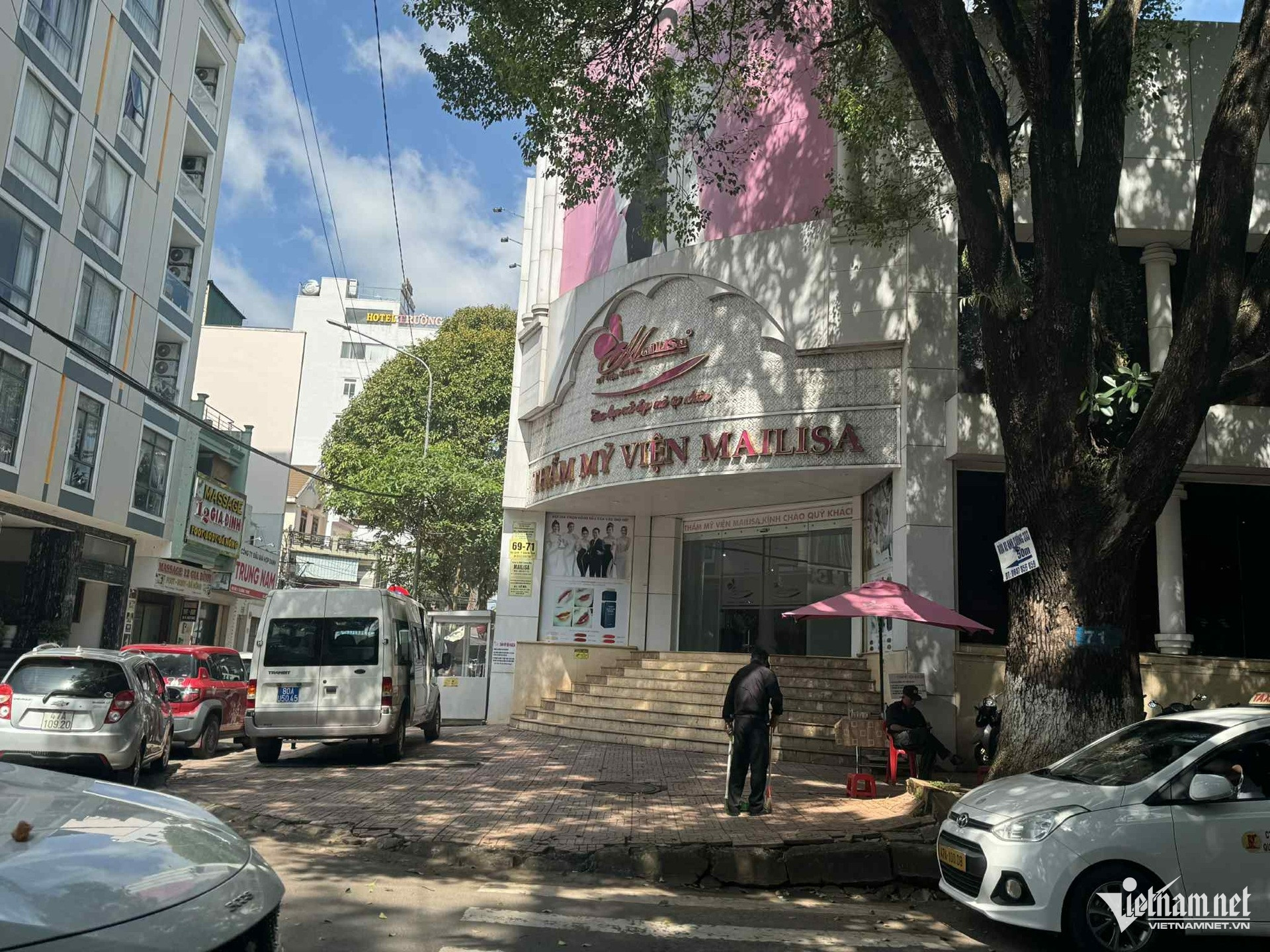 W-6b08f6ee c700 43c5 b547 796b15bc04b8.jpg