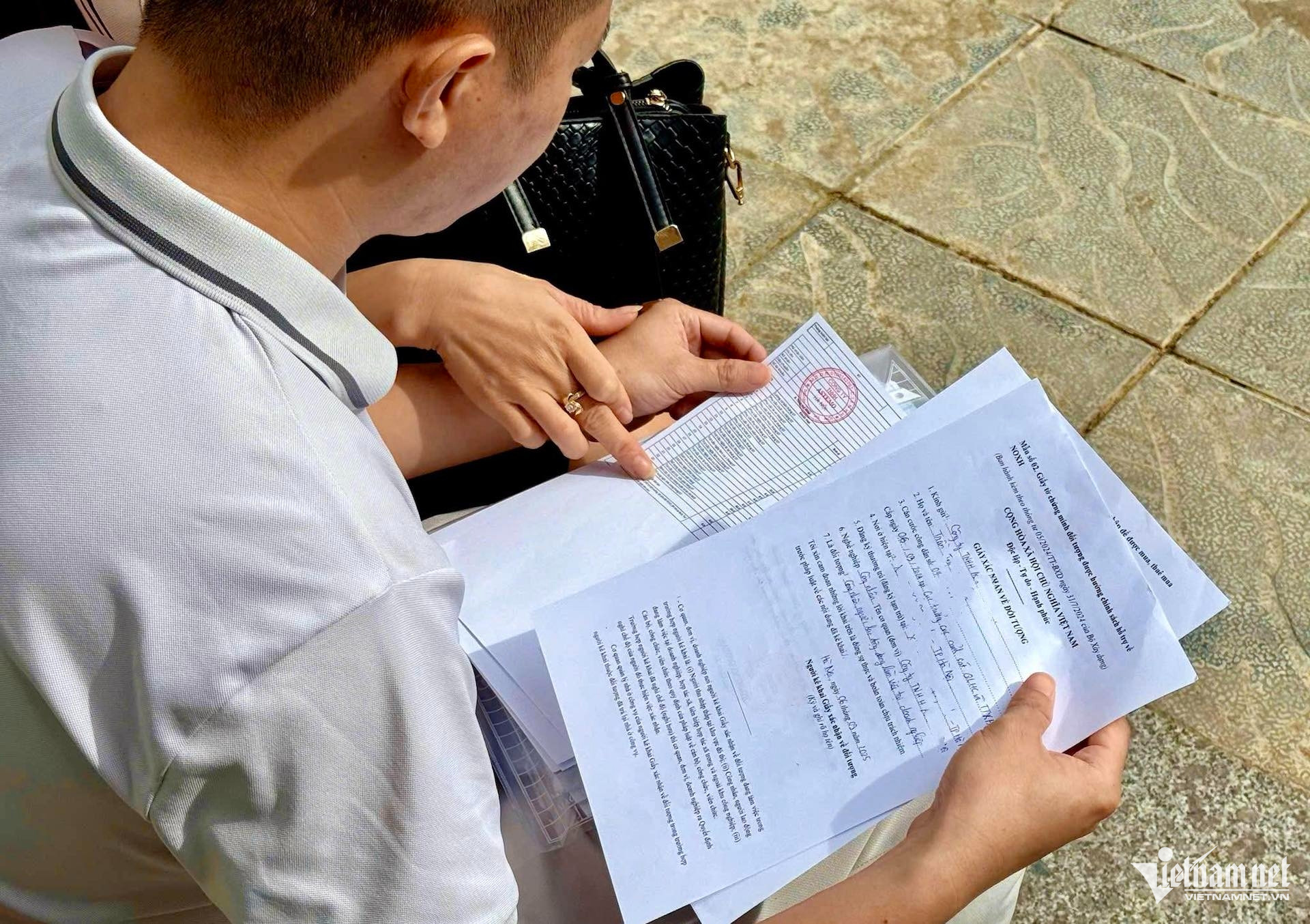 W-nha o xa hoi vietnamnet 1.jpg