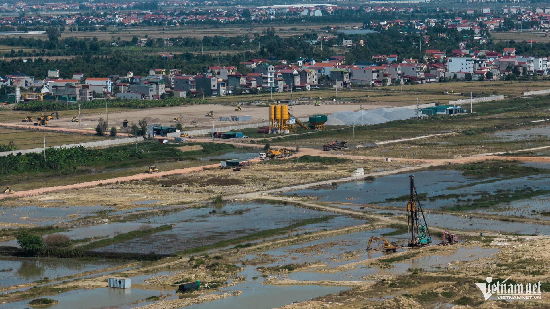 W-san bay Gia Binh 18.jpg