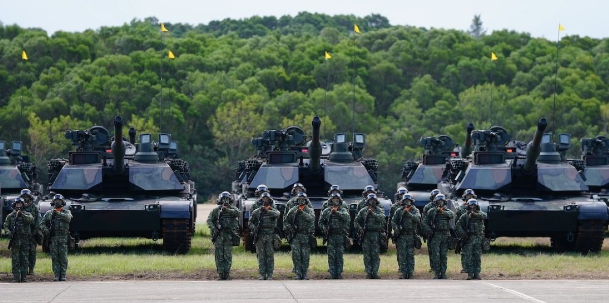 Xe tăng M1A2T Abrams.jpg