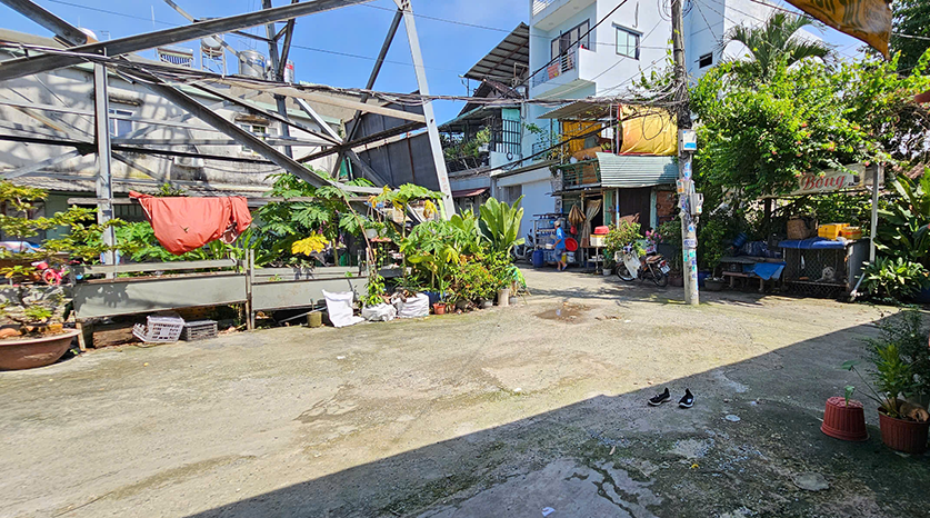 Án mạng trong tiệc sinh nhật.png