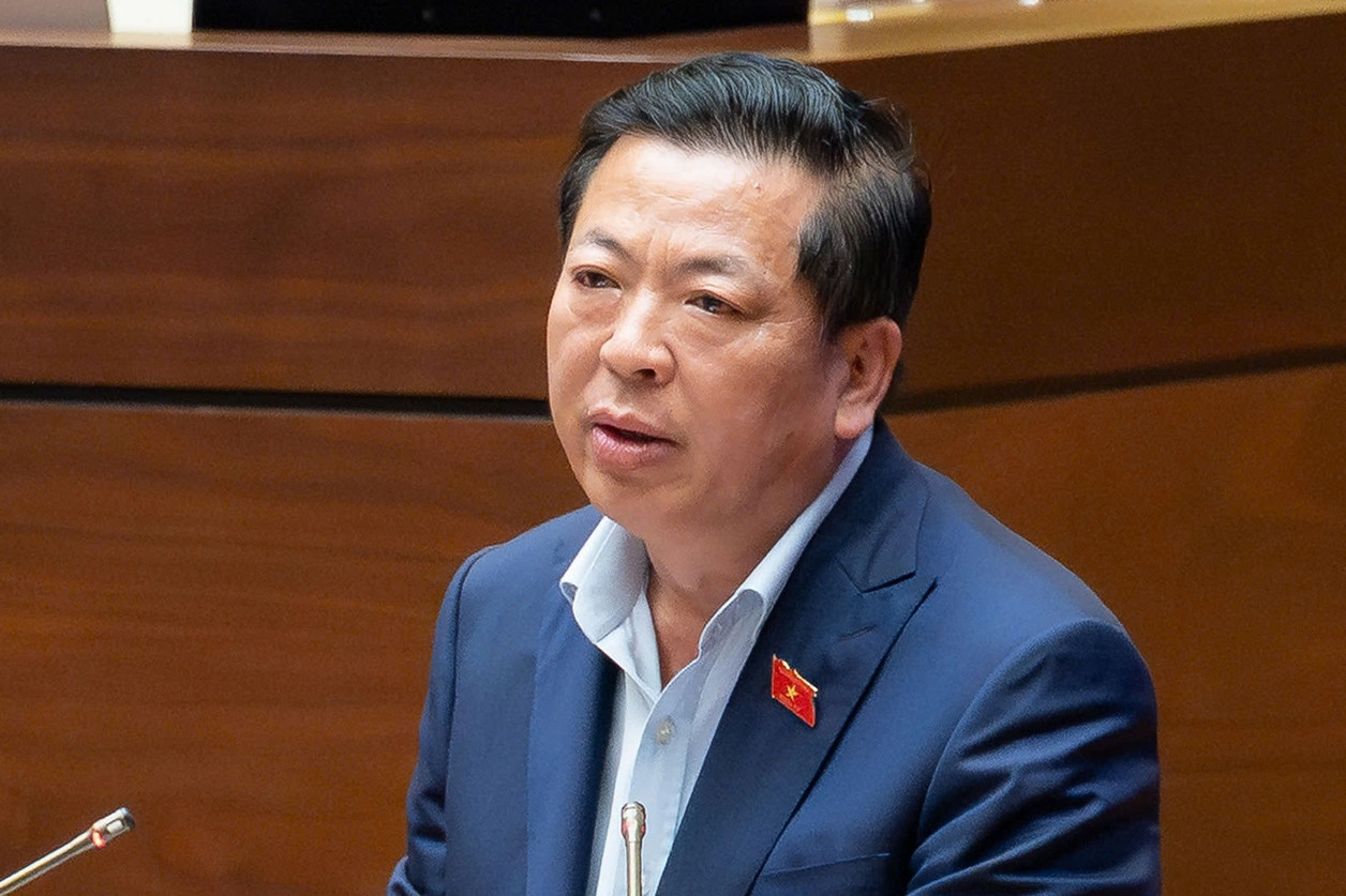 Bộ trưởng Xây dựng nói về điều vô lý khi xin giấy phép xây dựng