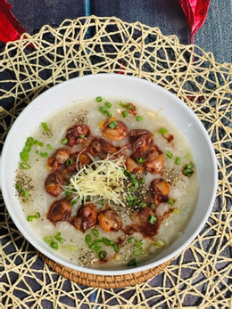 cháo sò huyết.jpg