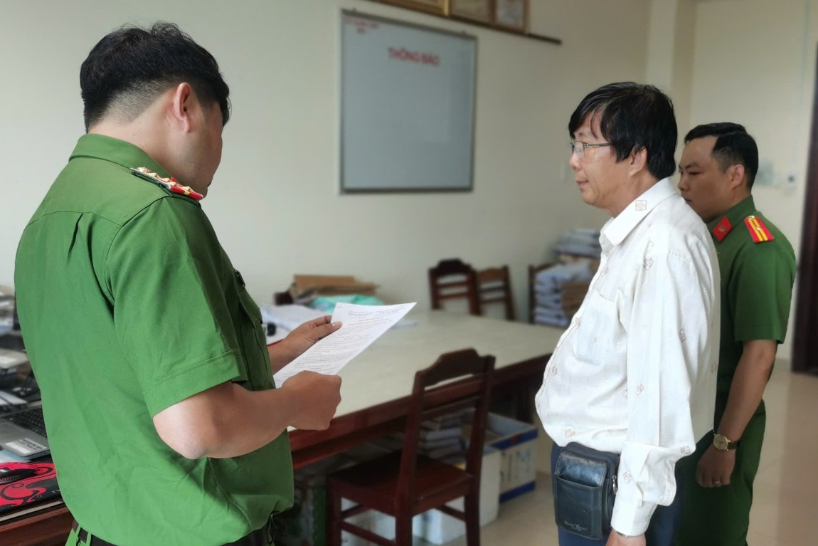 Công an TP Cần Thơ bắt tạm giam ông Trịnh Thanh Xuân
