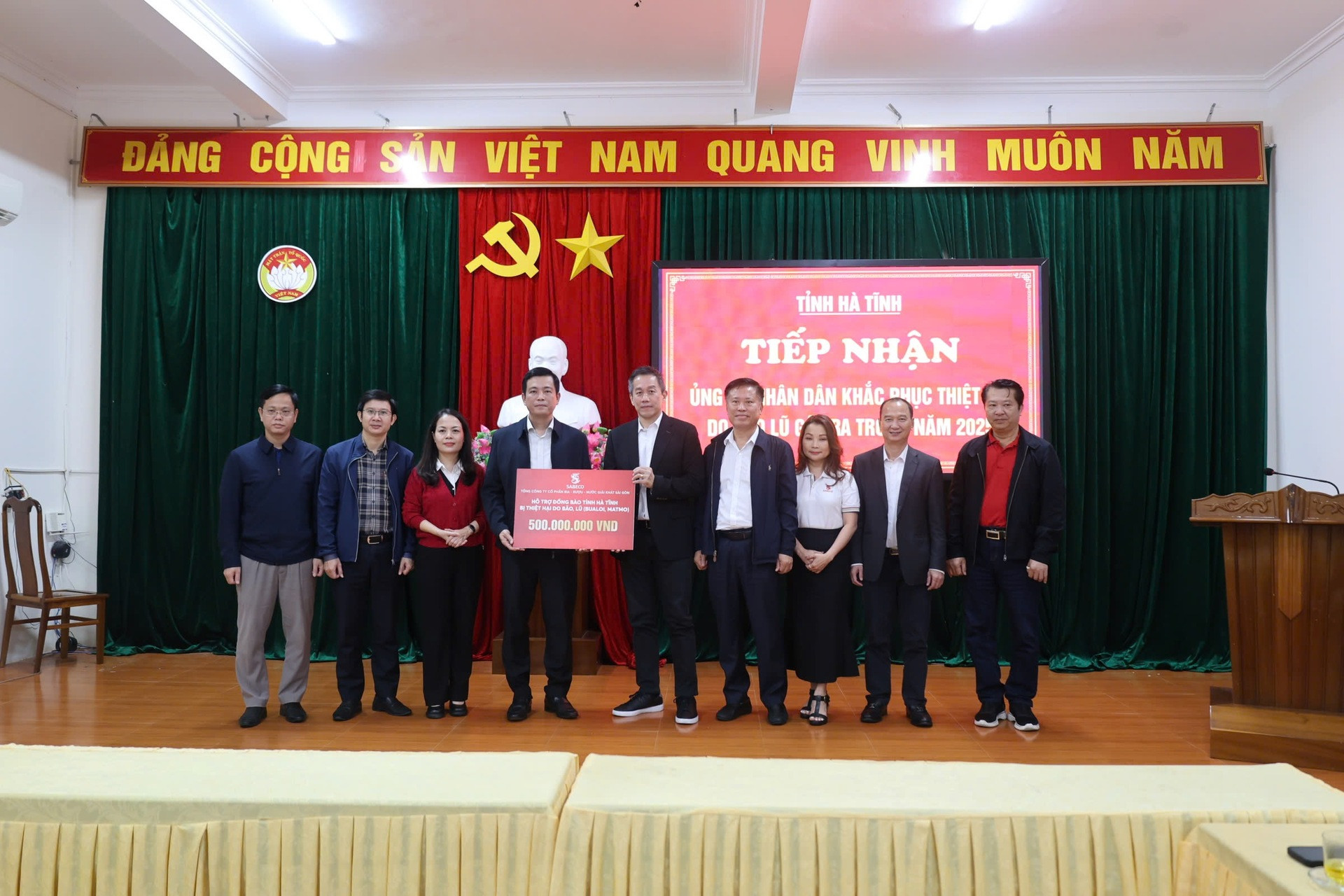 Copy of Bản sao của Trao Bảng Hà Tĩnh.jpg