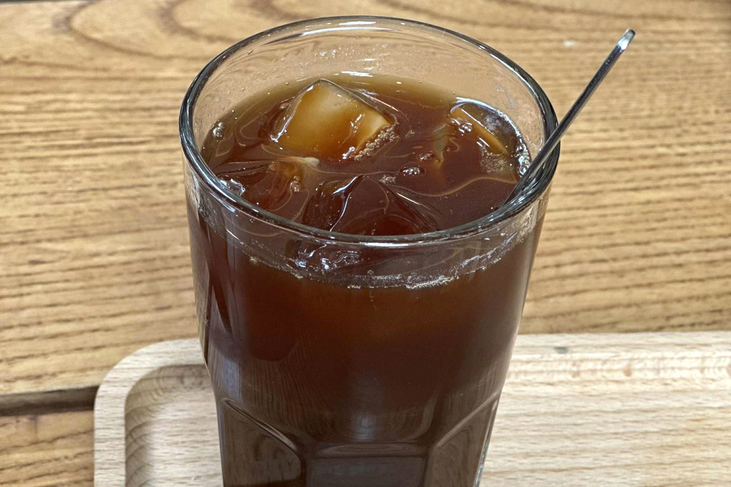 Điều gì xảy ra với người đàn ông trẻ thường uống cà phê buổi đêm?