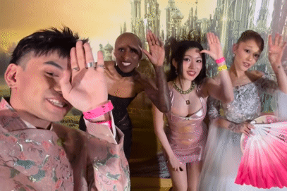 Ngôi sao quốc tế Ariana Grande nói tiếng Việt, đu trend 'Em chào sếp' với Orange