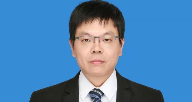 Ngôi sao toán học Trung Quốc trở về quê hương làm giáo sư sau thành công quốc tế