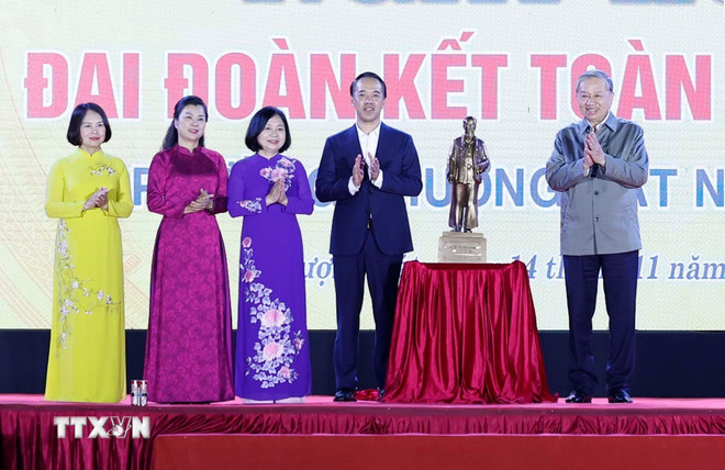 tong bi thu to lam du ngay hoi dai doan ket toan dan toc tai phuong thuong cat ha noi 8408711 11.jpg