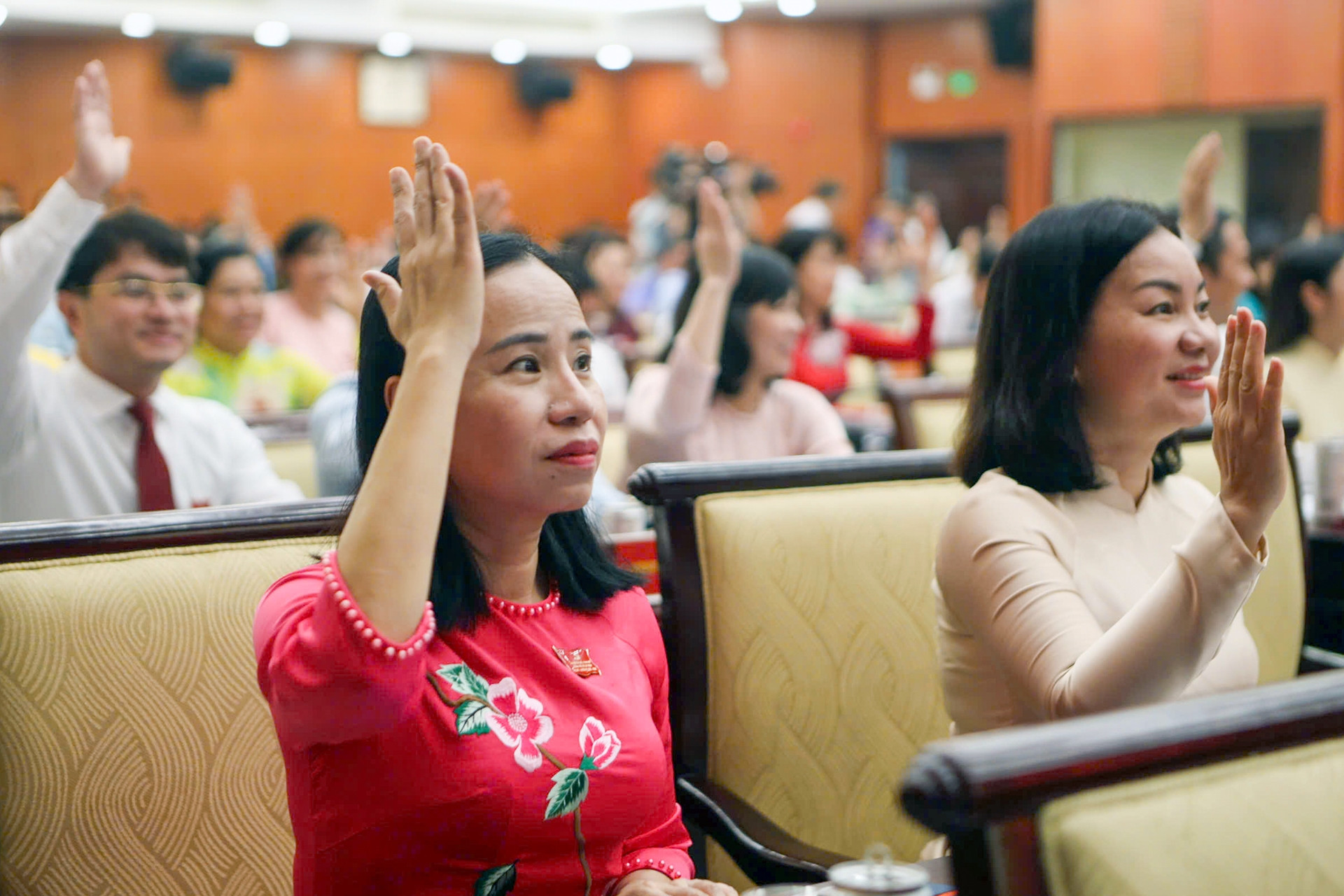 TPHCM bầu bổ sung 3 Phó chủ tịch UBND thành phố