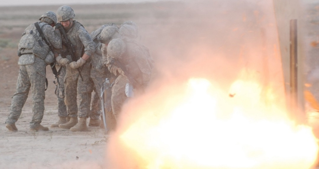 Vì sao Mỹ cạn kiệt thuốc nổ TNT?