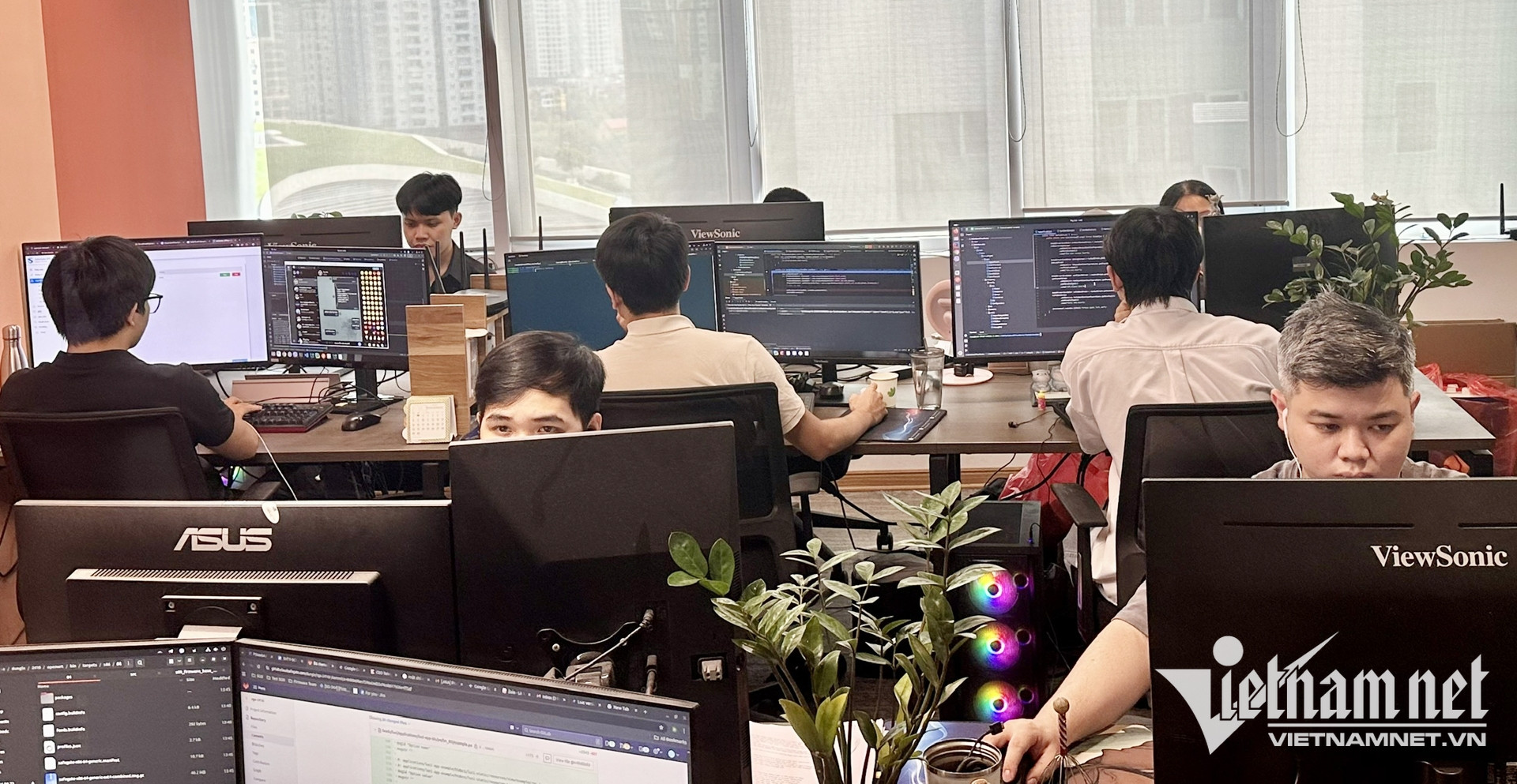 W-nhan su an ninh mang Viet Nam 0.jpg