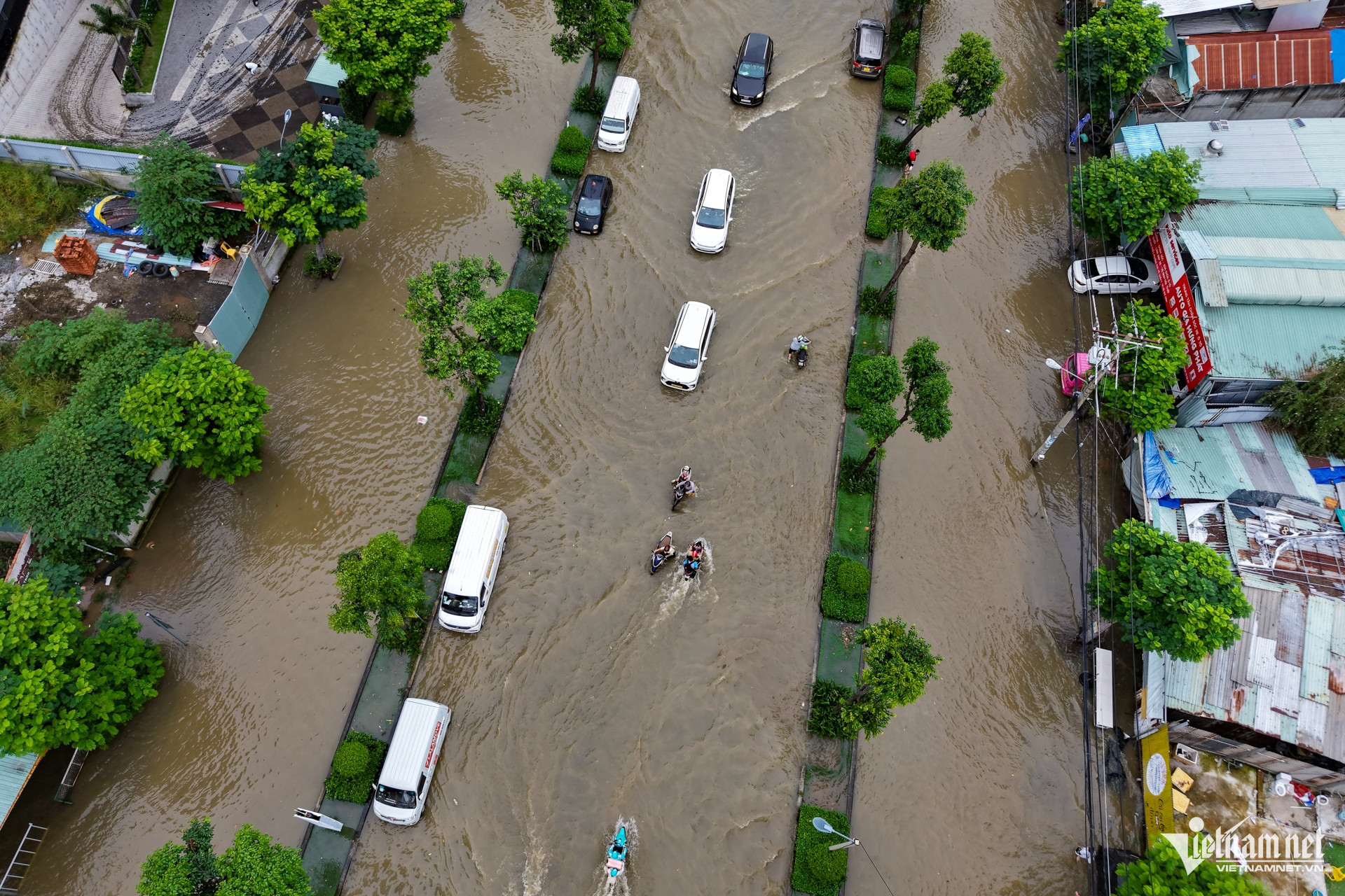 w trieu cuong nguyen hue 20 3095.jpg