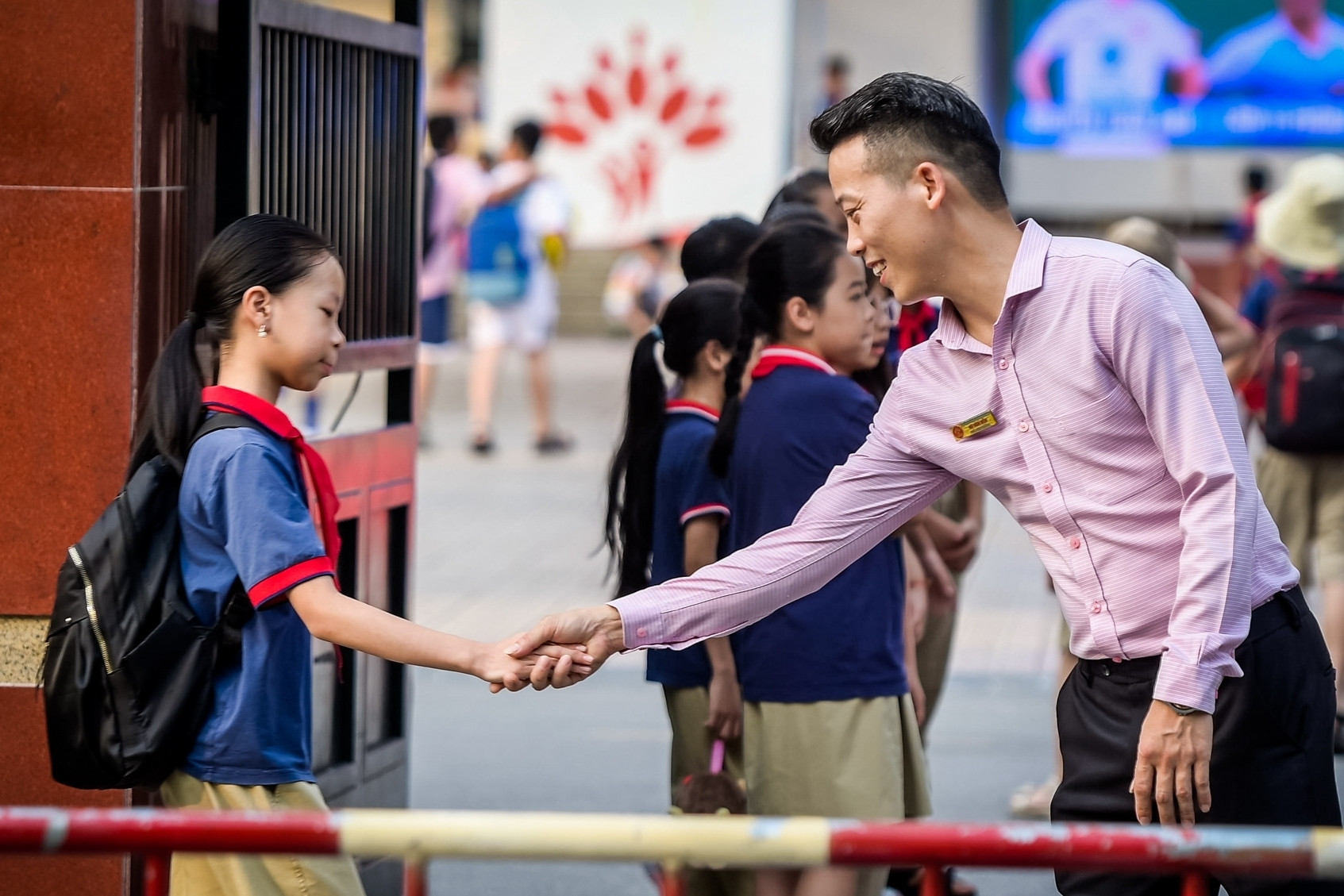 Lời chúc ngày 20/11 cho thầy giáo ngắn gọn, ý nghĩa nhất 2025