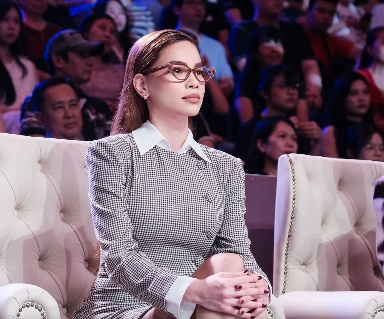 Ca sĩ Hồ Ngọc Hà