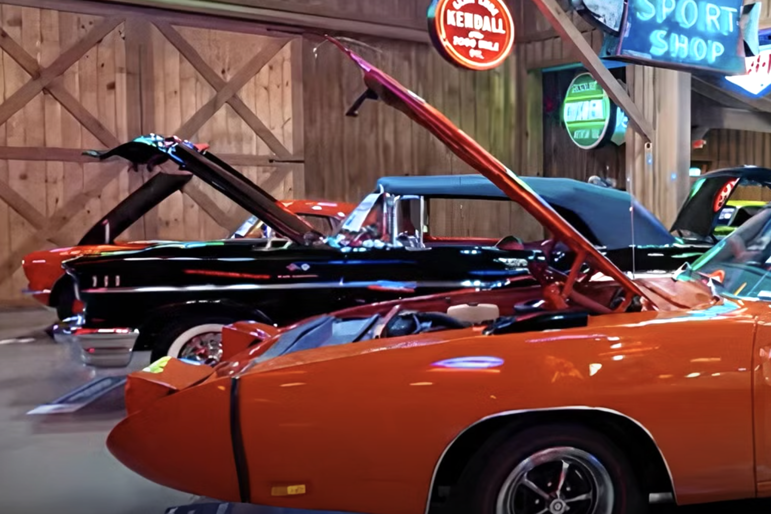 Bộ sưu tập xe cơ bắp Mỹ “khủng” quy tụ loạt siêu phẩm hàng hiếm