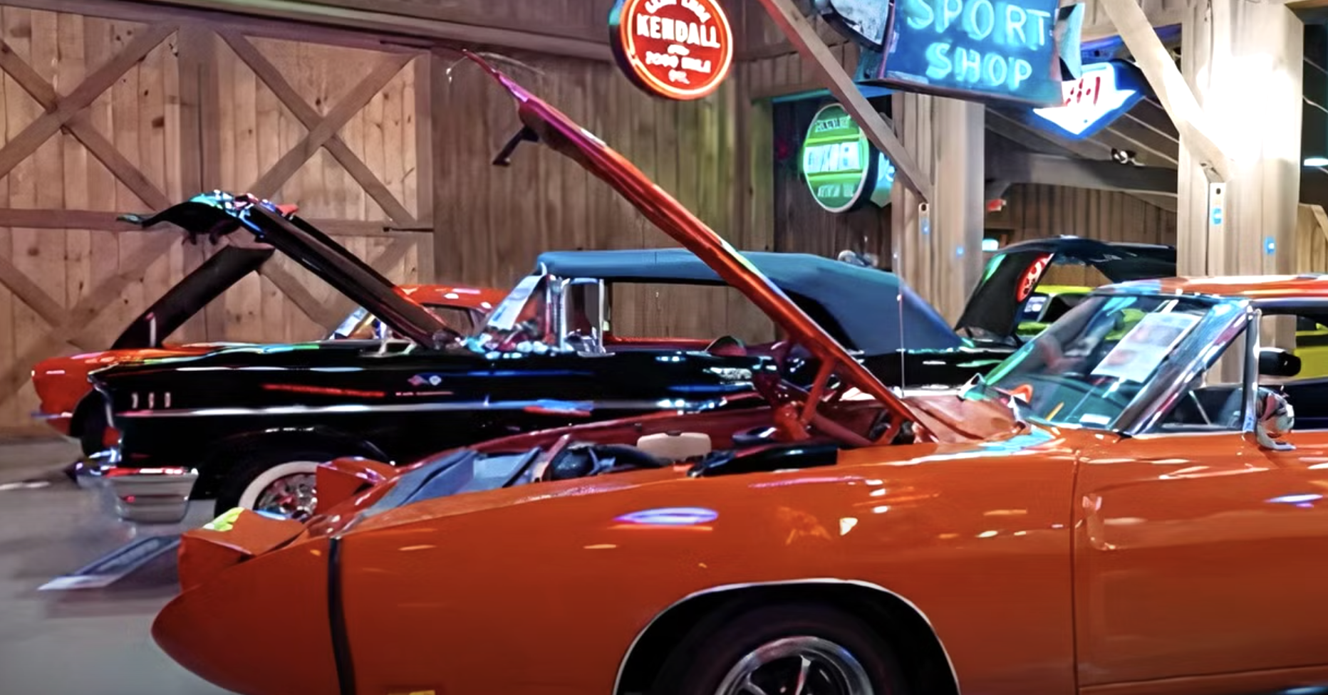 Bộ sưu tập xe cơ bắp Mỹ “khủng” quy tụ loạt siêu phẩm hàng hiếm