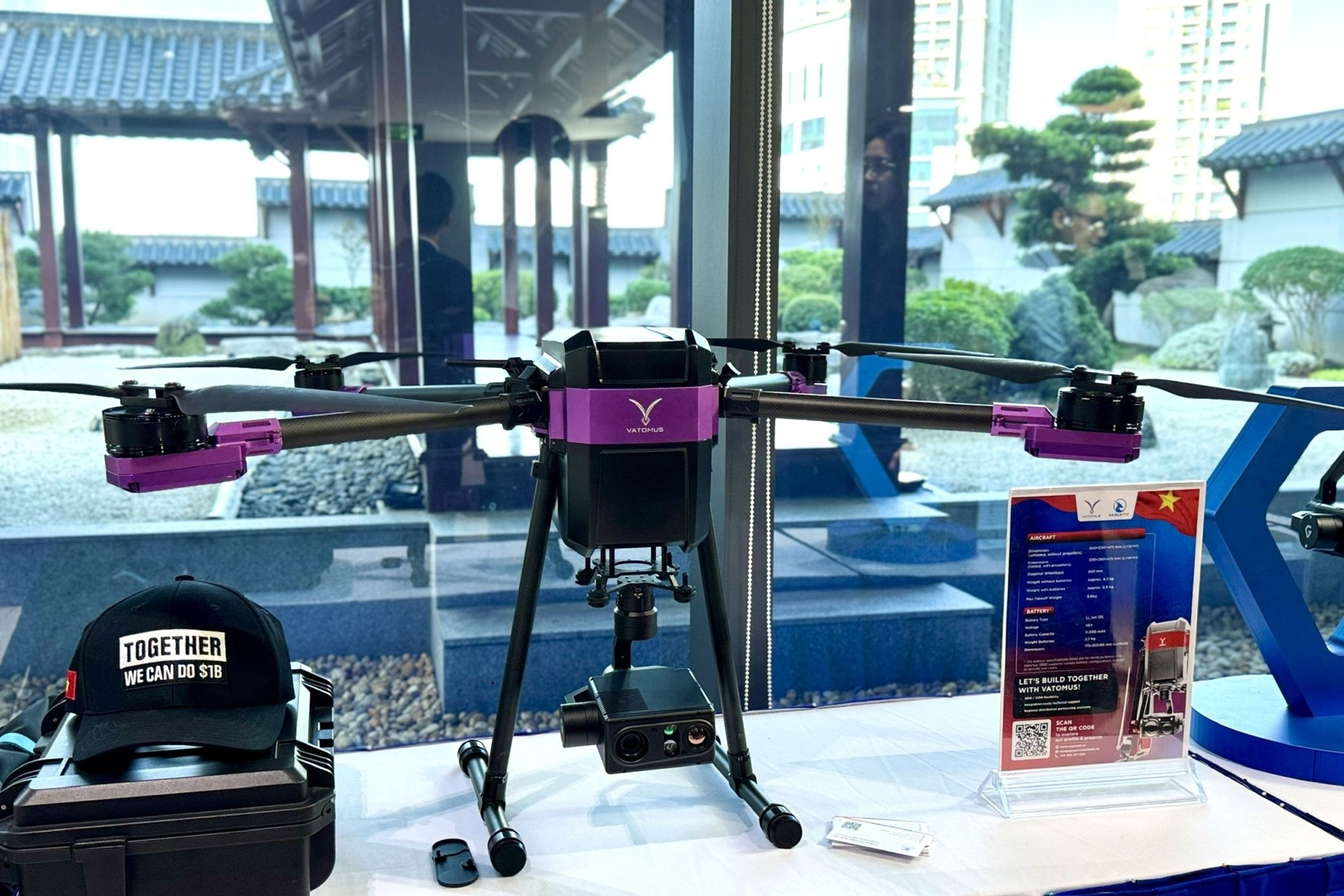 Đề xuất gắn mã định danh cho UAV, drone tương tự biển số ô tô, xe máy