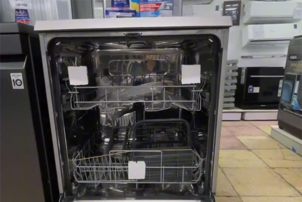 Máy rửa bát giá rẻ bất ngờ
