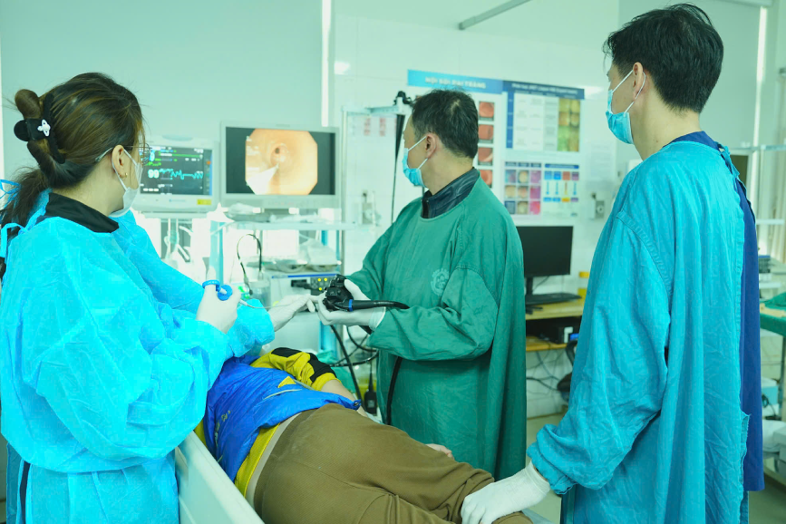 ‘Ngủ ngày cày đêm’, lối sống gây bùng phát bệnh lý tiêu hóa