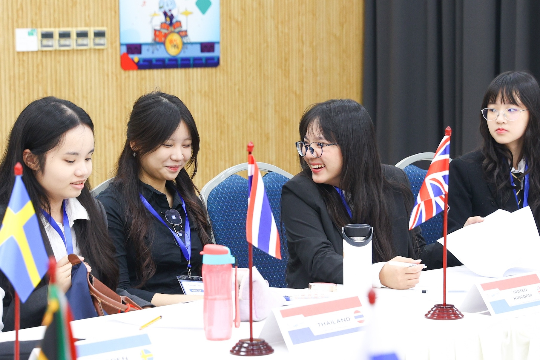 Nhiều học sinh, sinh viên rất giỏi và thông minh nhưng vẫn bị lừa đảo trên mạng