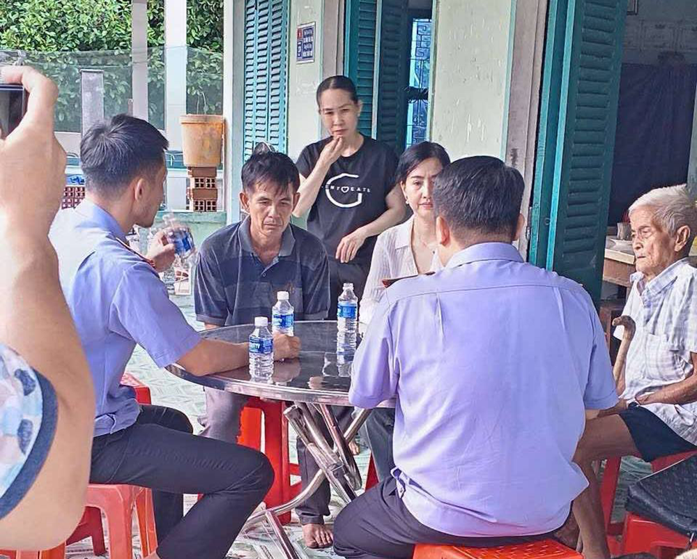 nu sinh tu vong 1.png