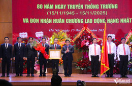 W-Huân chương Lao động hạng Nhất.JPG.jpg