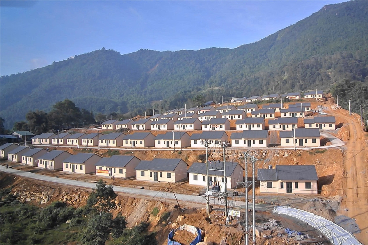 An cư cho người dân vùng lũ Sàng Ma Sáo