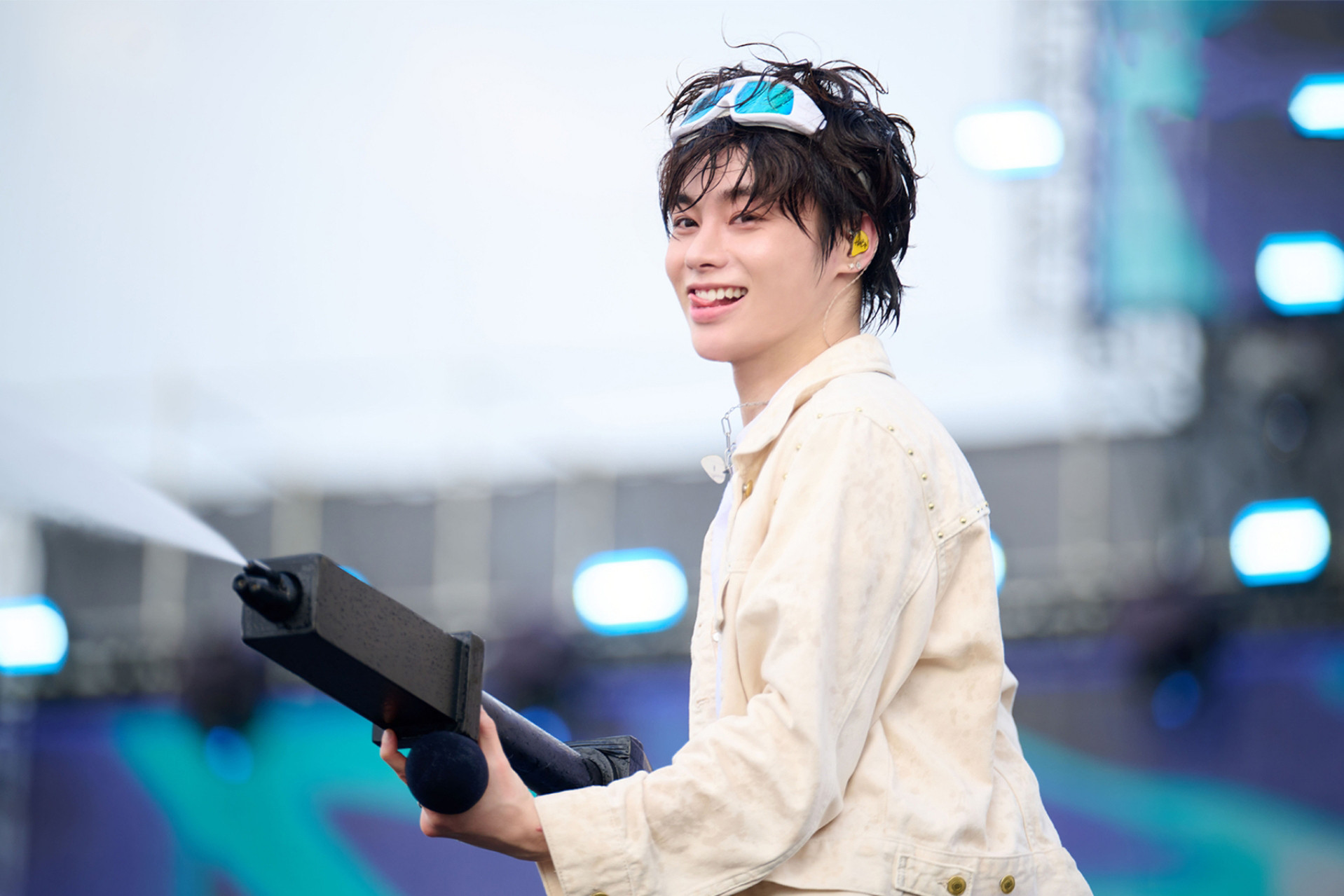 batch_TEMPEST HANBIN (người VIệt).jpg