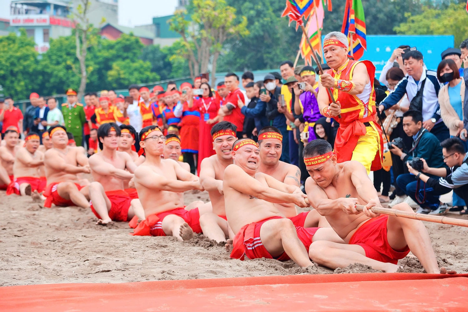Di sản thế giới kéo co gây ấn tượng trong 'Festival Thăng Long - Hà Nội 2025'