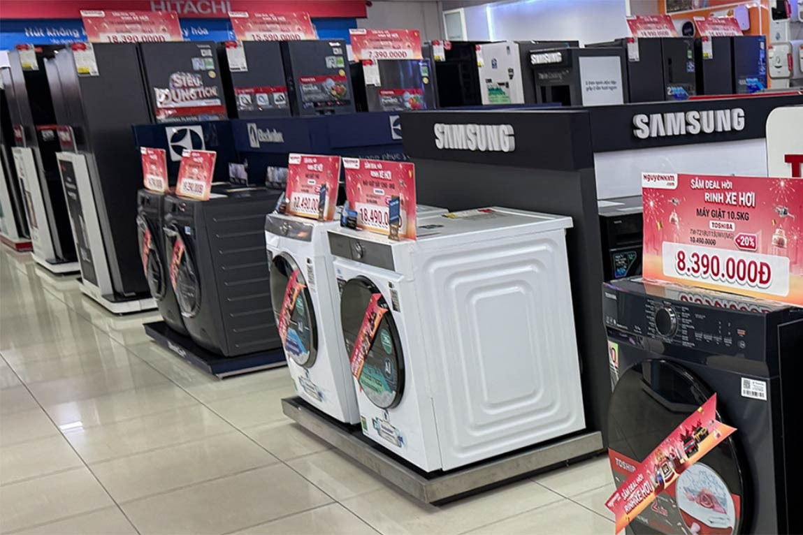 Cà chua hơn 60.000 đồng/kg, đắt gấp 4 lần một ký nho Trung Quốc