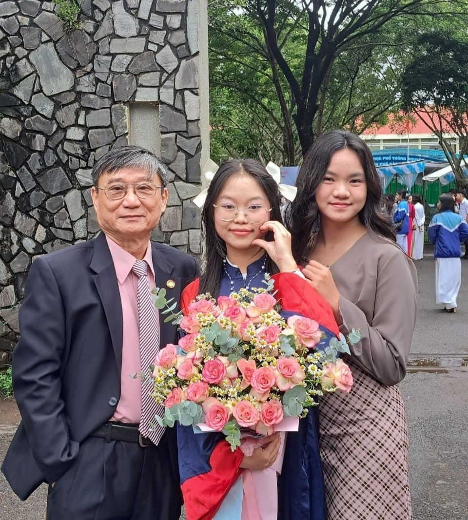 thay hoang chương.jpg