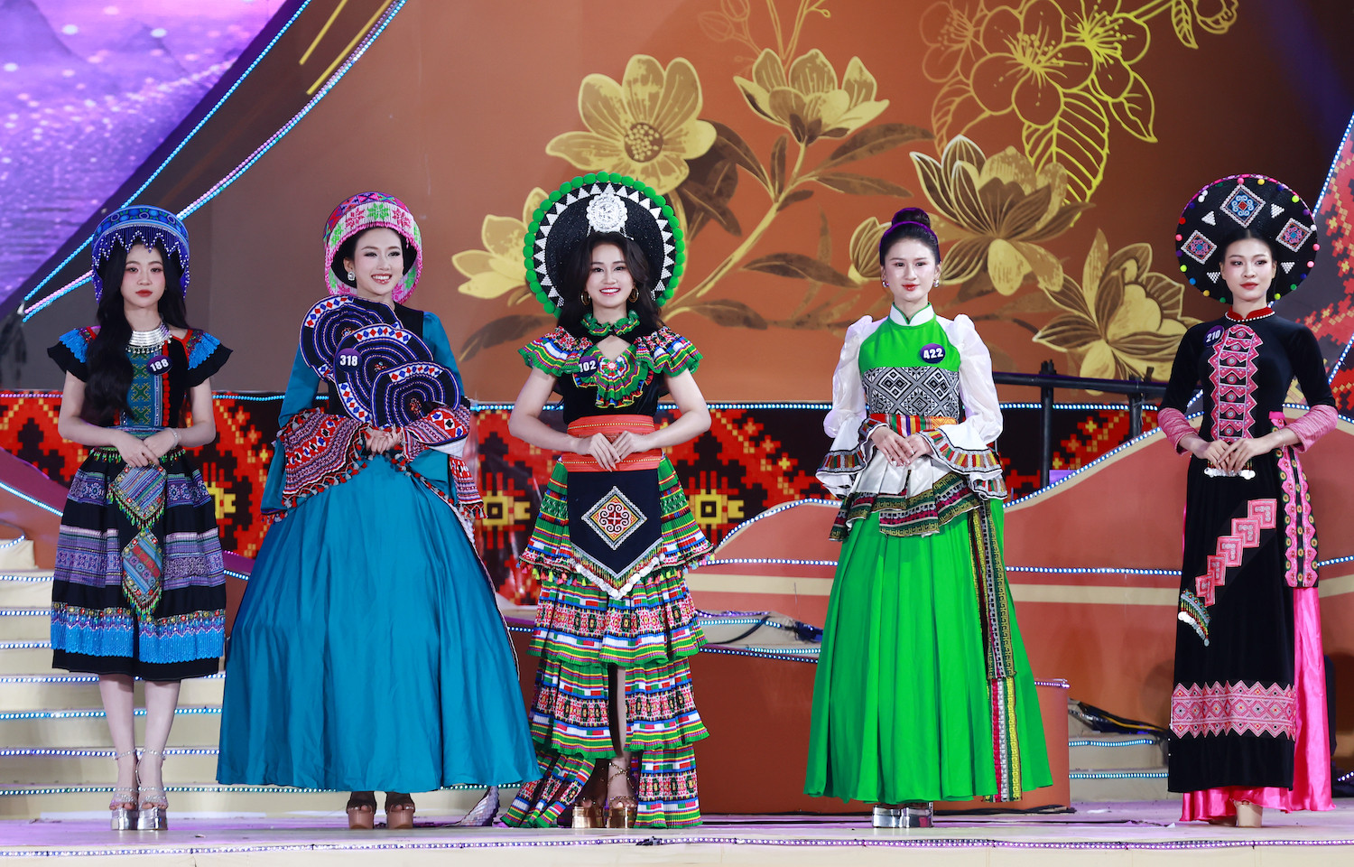 Top 5 người đẹp