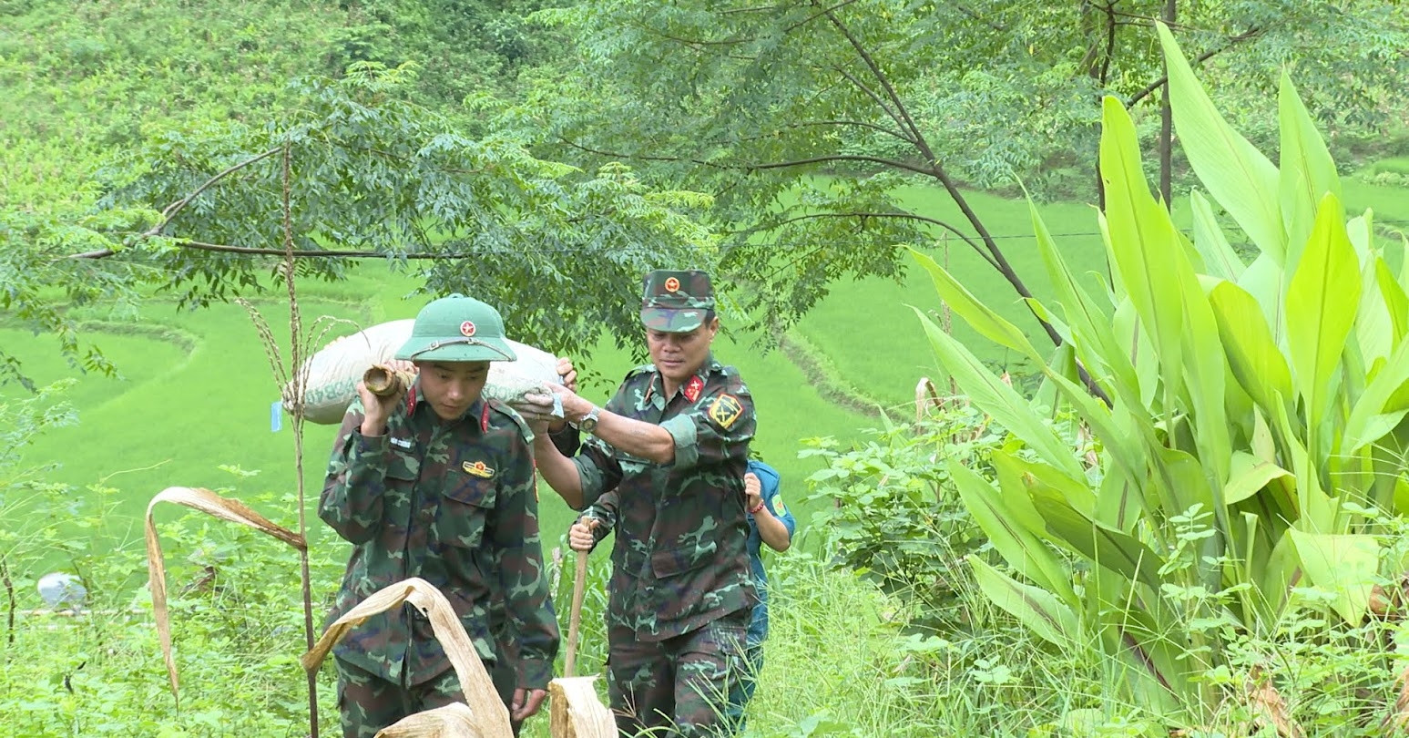 Từ lớp học tiếng dân tộc đến sức mạnh quốc phòng cơ sở