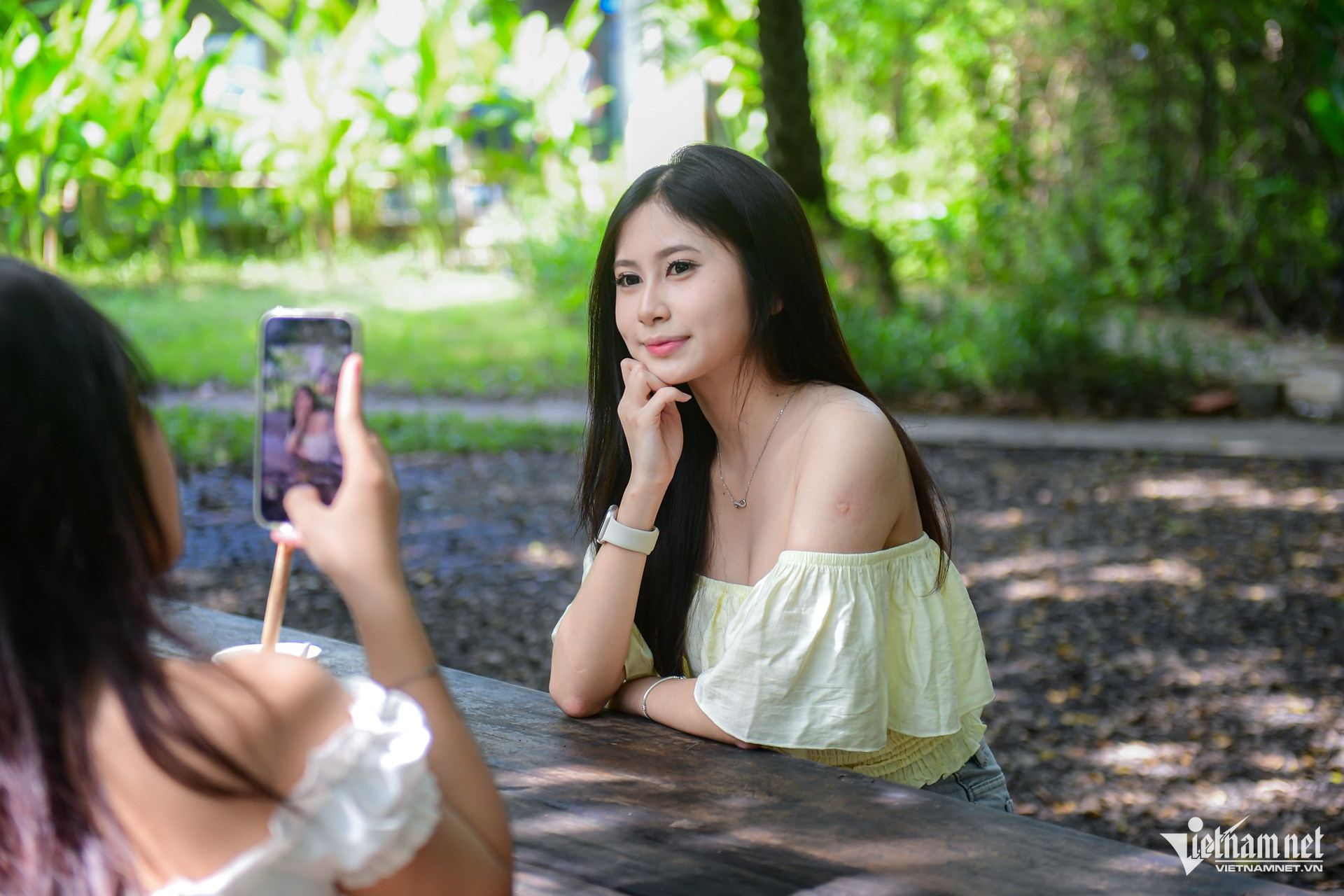 W-giới trẻ TPHCM   nguyễn huế 10.jpg