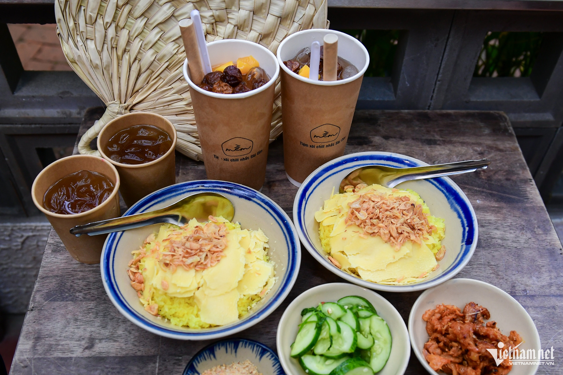 W-giới trẻ TPHCM   nguyễn huế 4.jpg