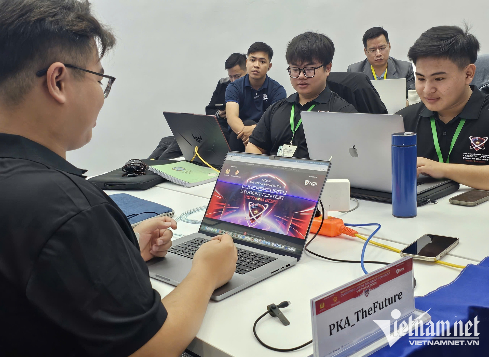 W-sinh vien an ninh mang 2025 1.jpg