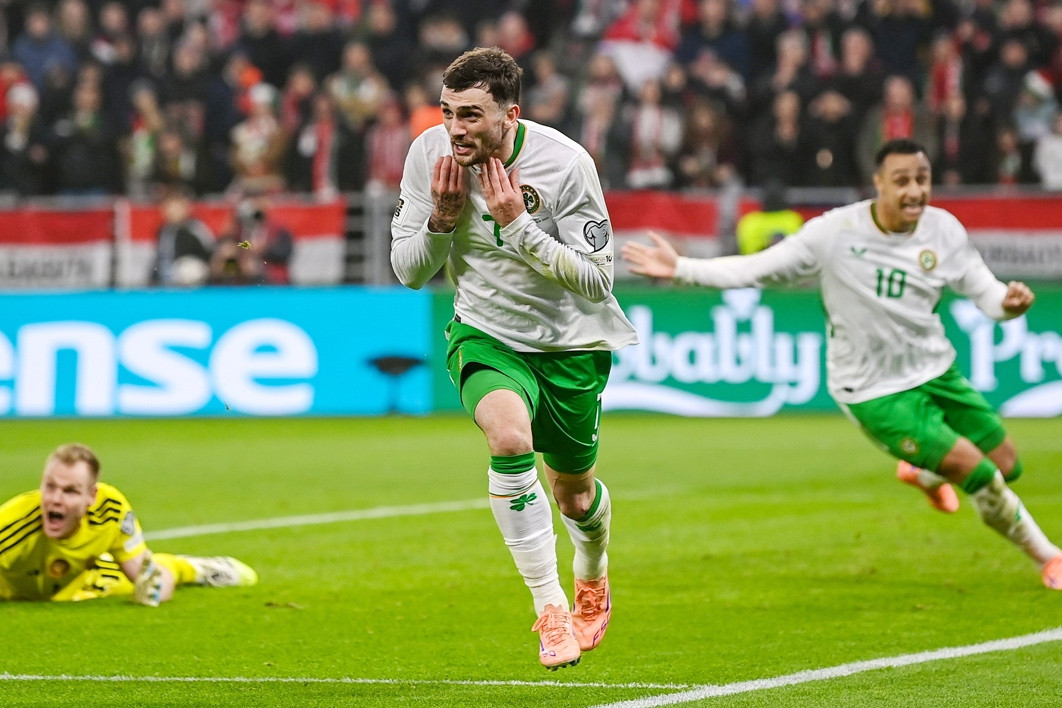 CH Ailen giật vé play-off sau trận thắng siêu kịch tính Hungary