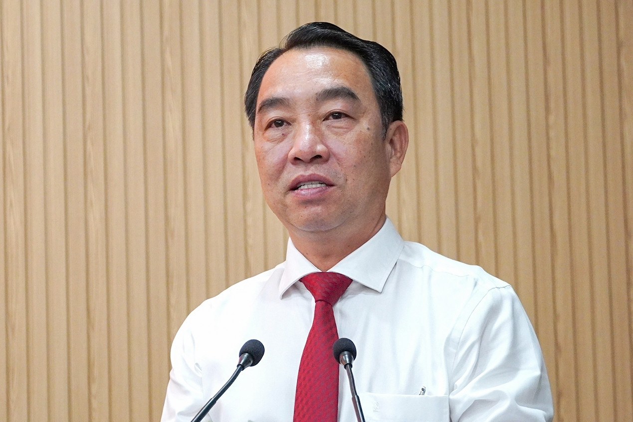 Chủ tịch tỉnh Vĩnh Long làm Chủ tịch tỉnh Cà Mau