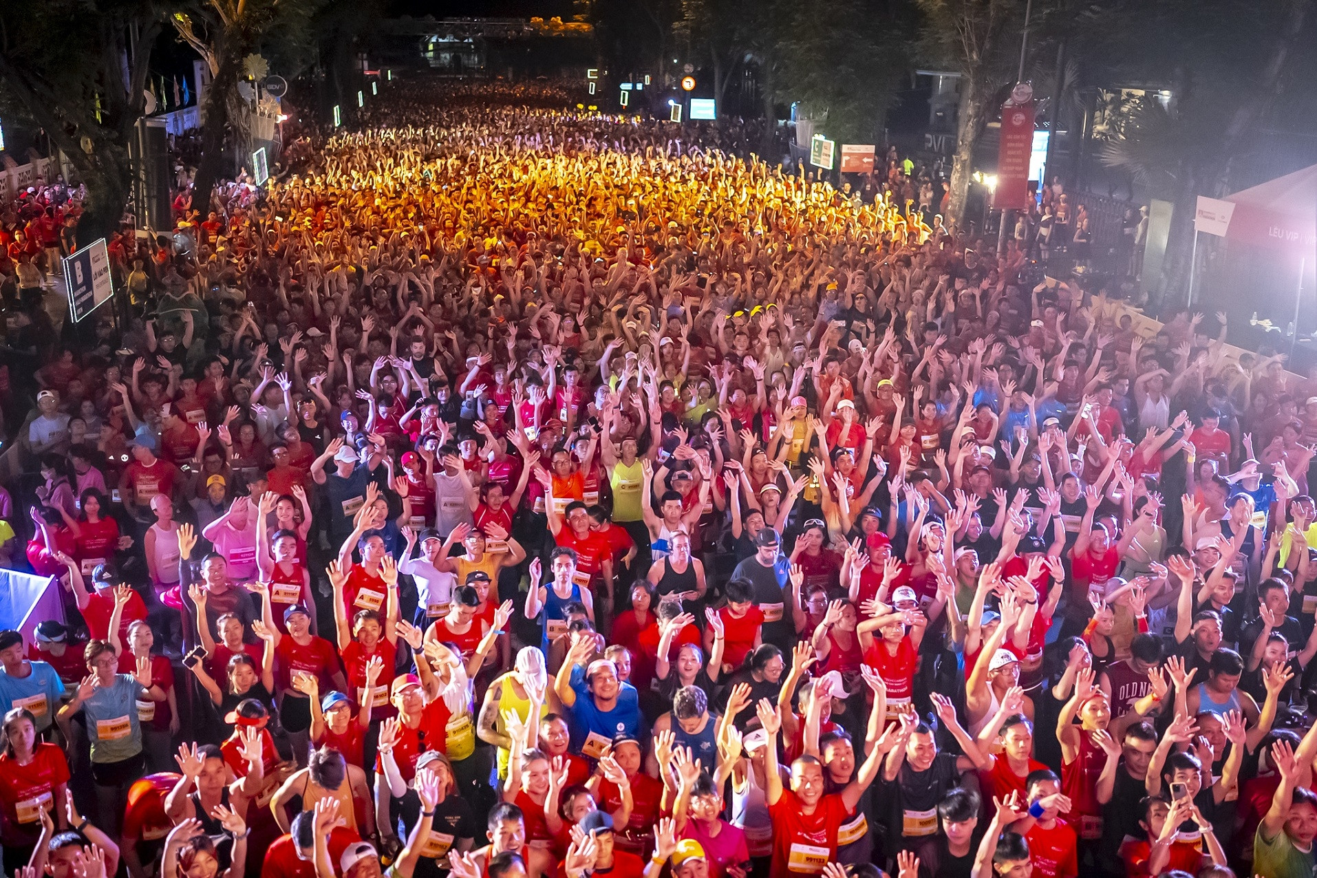 Hàng chục ngàn runners cùng Techcombank trao cơ hội bước đi cho trẻ em dị tật