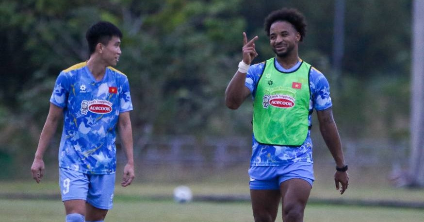 Hé lộ khả năng Xuân Son đá trận tuyển Việt Nam vs Lào