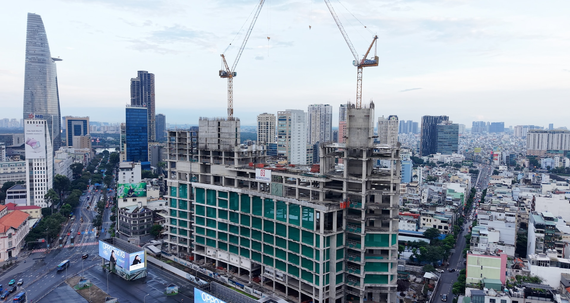 Hiện trạng hai 'siêu dự án' trên đất vàng, nằm bất động cả thập kỷ tại TPHCM